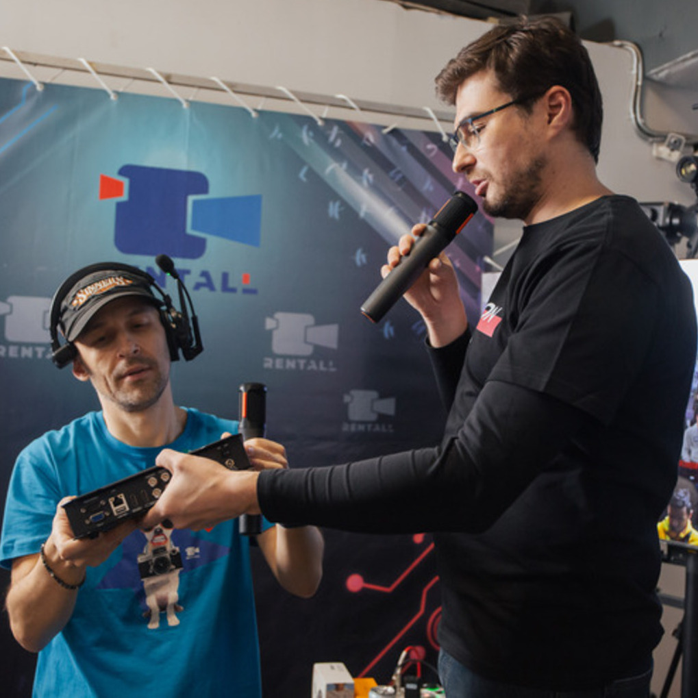 Rentall Party: трансляция с оборудованием AVMATRIX